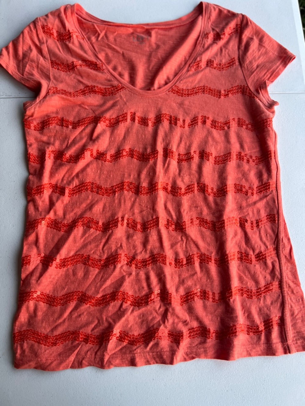 LOFT Coral Short-Sleeve Sequin Wave Tee